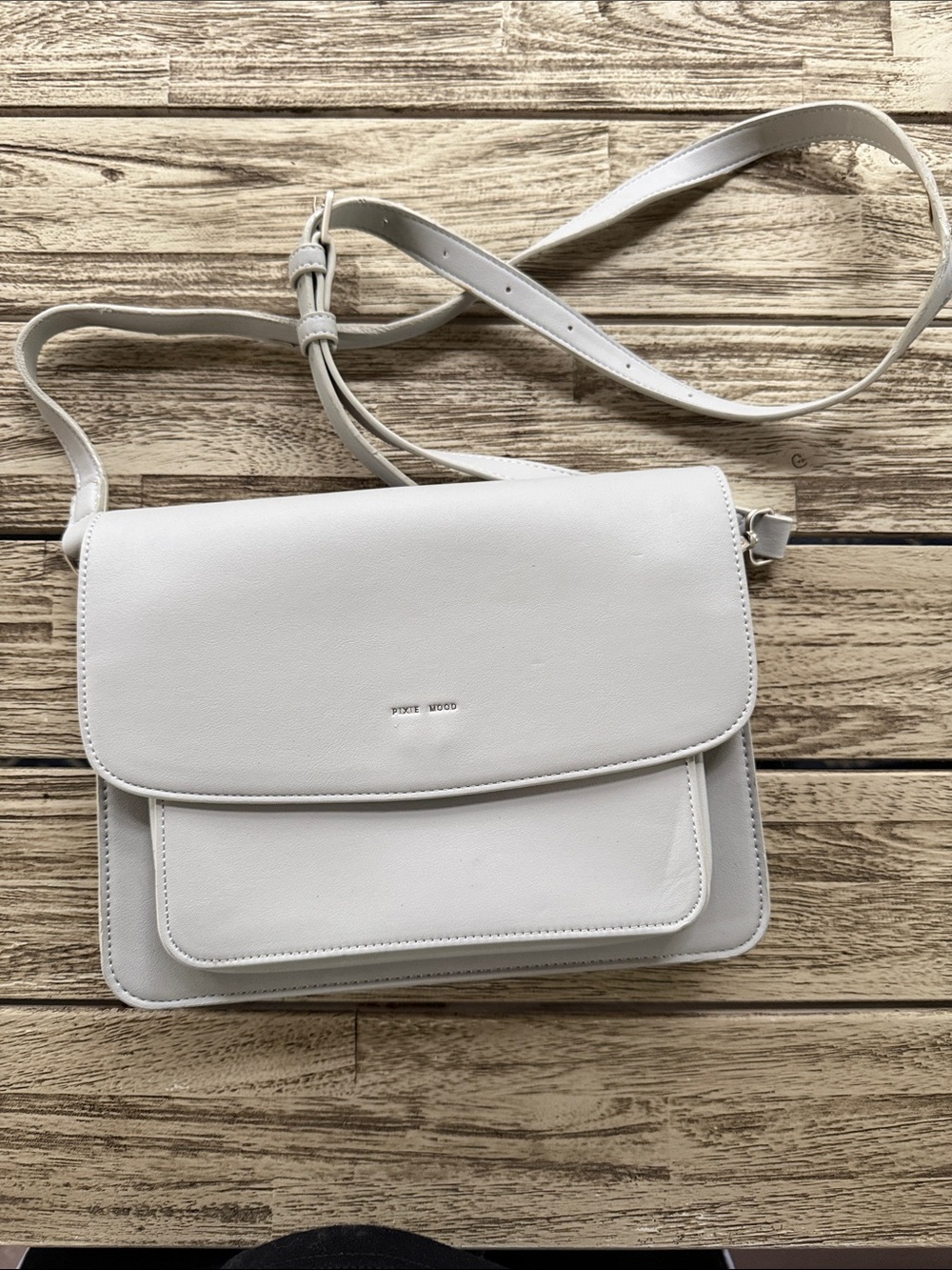 Pixie Mood Gray Structured Shoulder Crossbody Purse SMOKE FREE HOME 10” x 8”